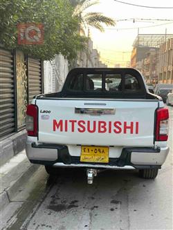 میتسوبیشی L200